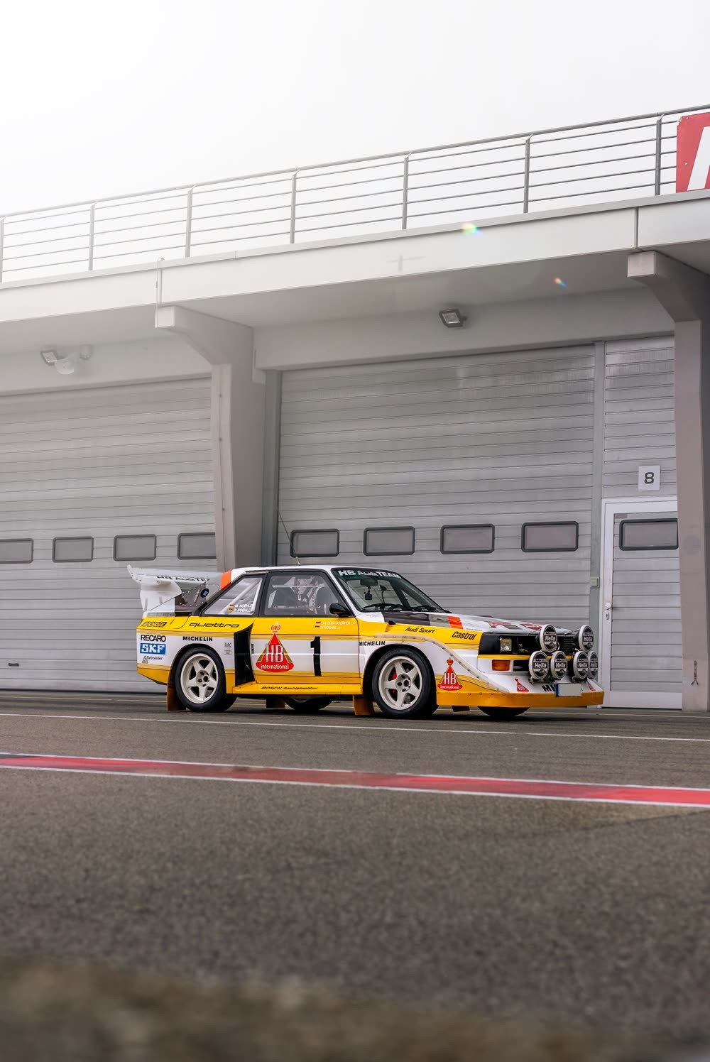 Audi Sport quattro von der Seite
